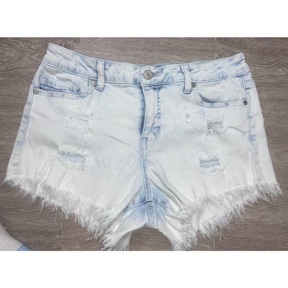 Altar’d State Distressed Womens Denim Shorts Size 28 (U) - Picture 2 of 8